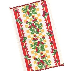 𝅺NEW 100% Cotton Tea Towel Strawberries